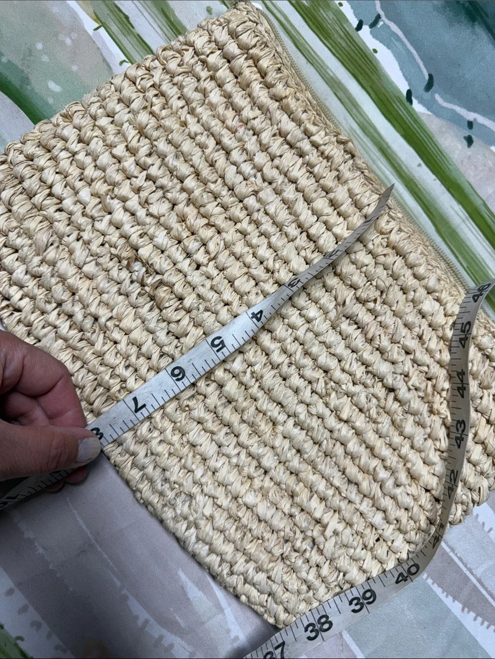 Neutral Beige Handwoven Straw Clutch - Versatile Summer Wristlet bag